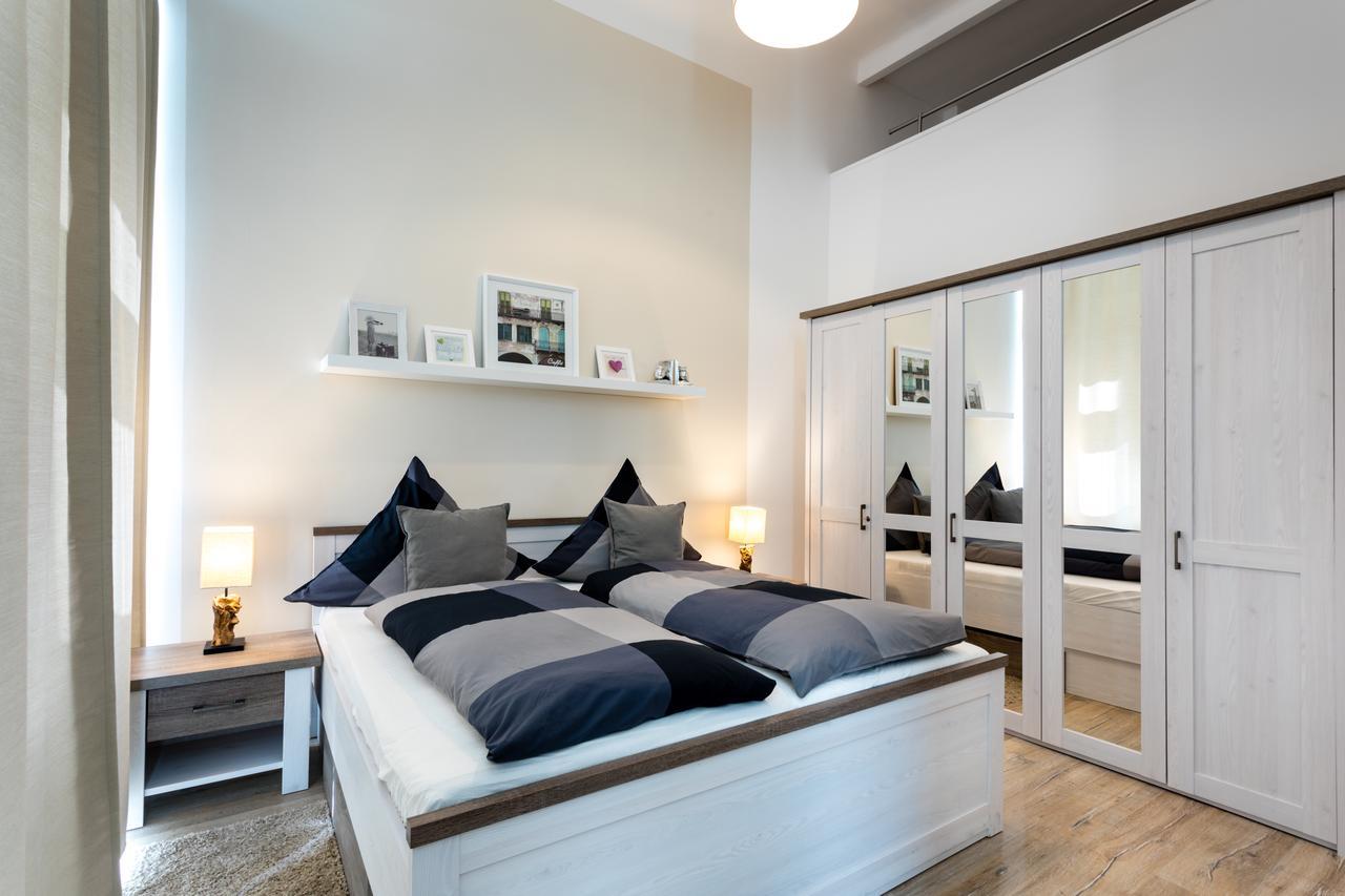 The Goethe Loft, 2 Bedroom Up To 5 People ベルリン エクステリア 写真